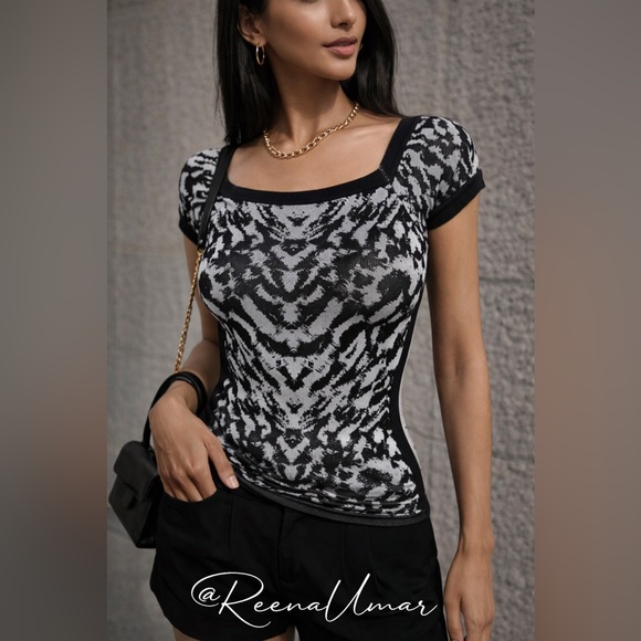 bebe Tops - bebe Black & White Knit Patterned Top – Size M (Fits XS–S)